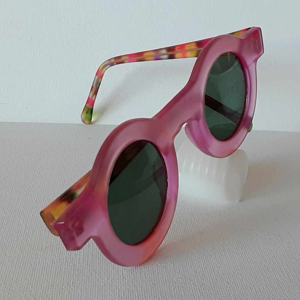 Vintage NOS Round Pink Sunglasses w/Quality Glass Lenses. NOS